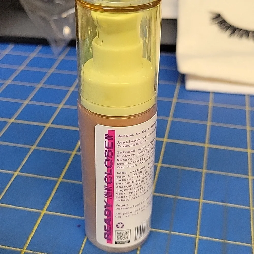 UOMA Flawless IRL Foundation - Bronze Venus 30ml New Sealed Bottle